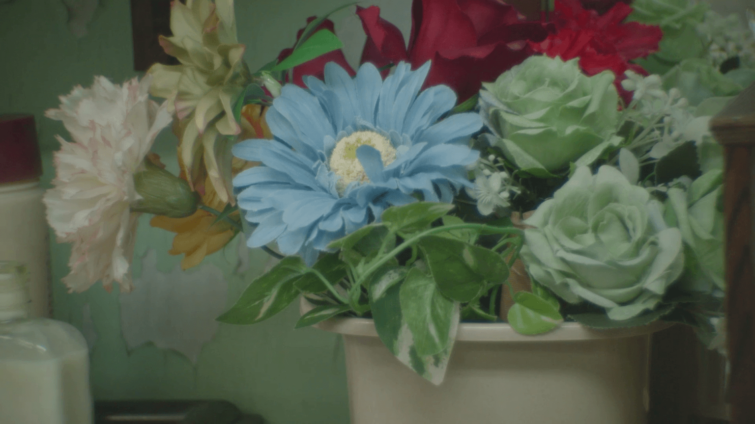 The Narrow Road to the Deep Sea, Part II: The Smoking Lady 通向深海的狹道，第二章：吸煙的女人