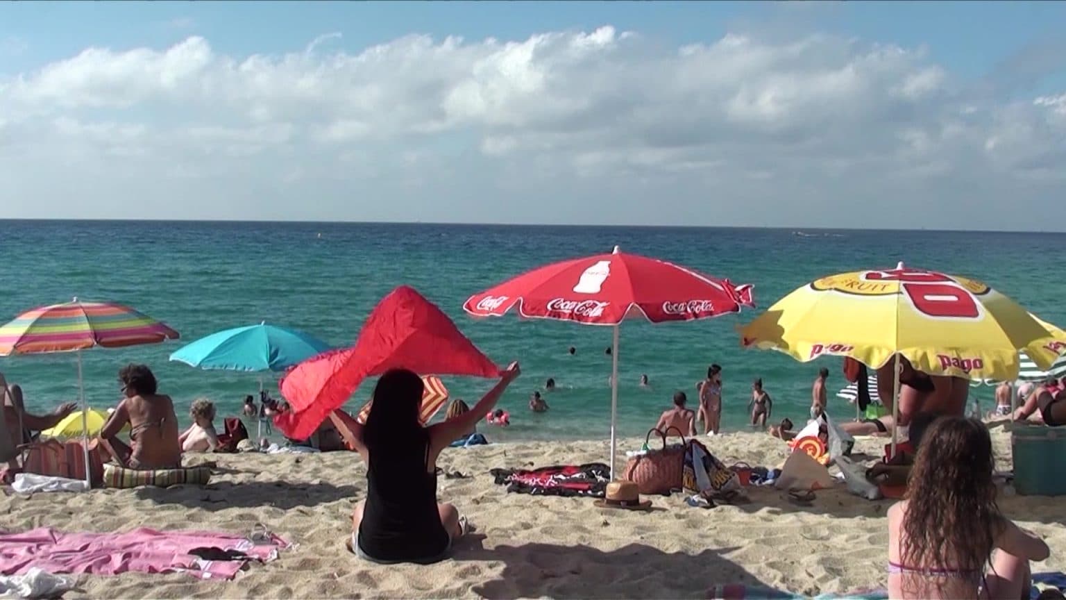 A Piece of Red Cloth 一块红布