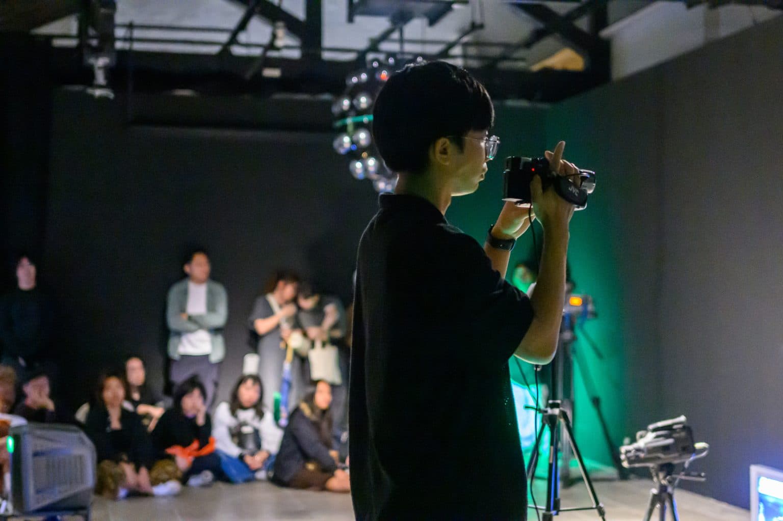 Wong Pak Hang: Site Seeing | Opening Performance - A Blink Sequence, 黃百 ...